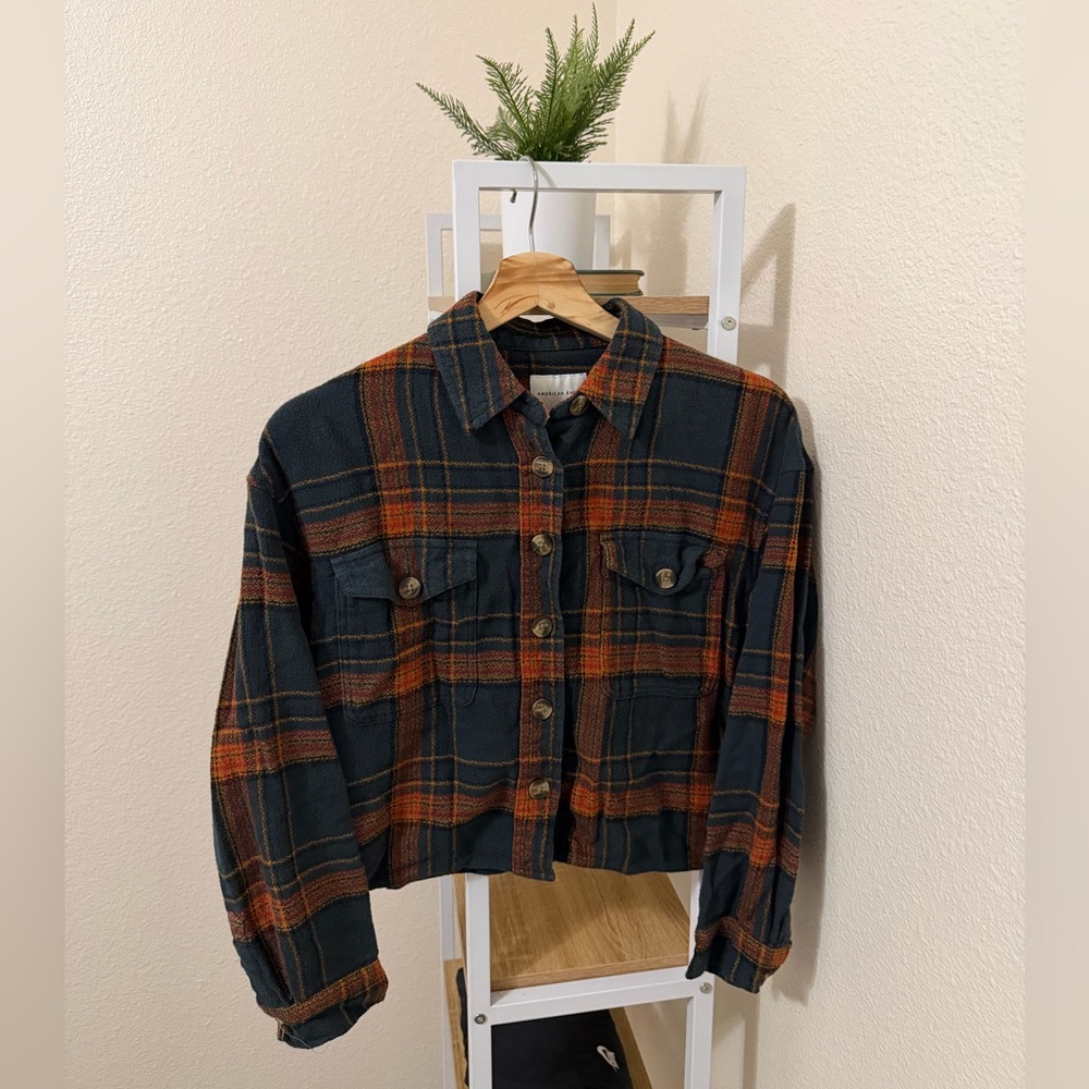 American Eagle Outfitters Plaid Button Up Shirt in Orange and Green Crop